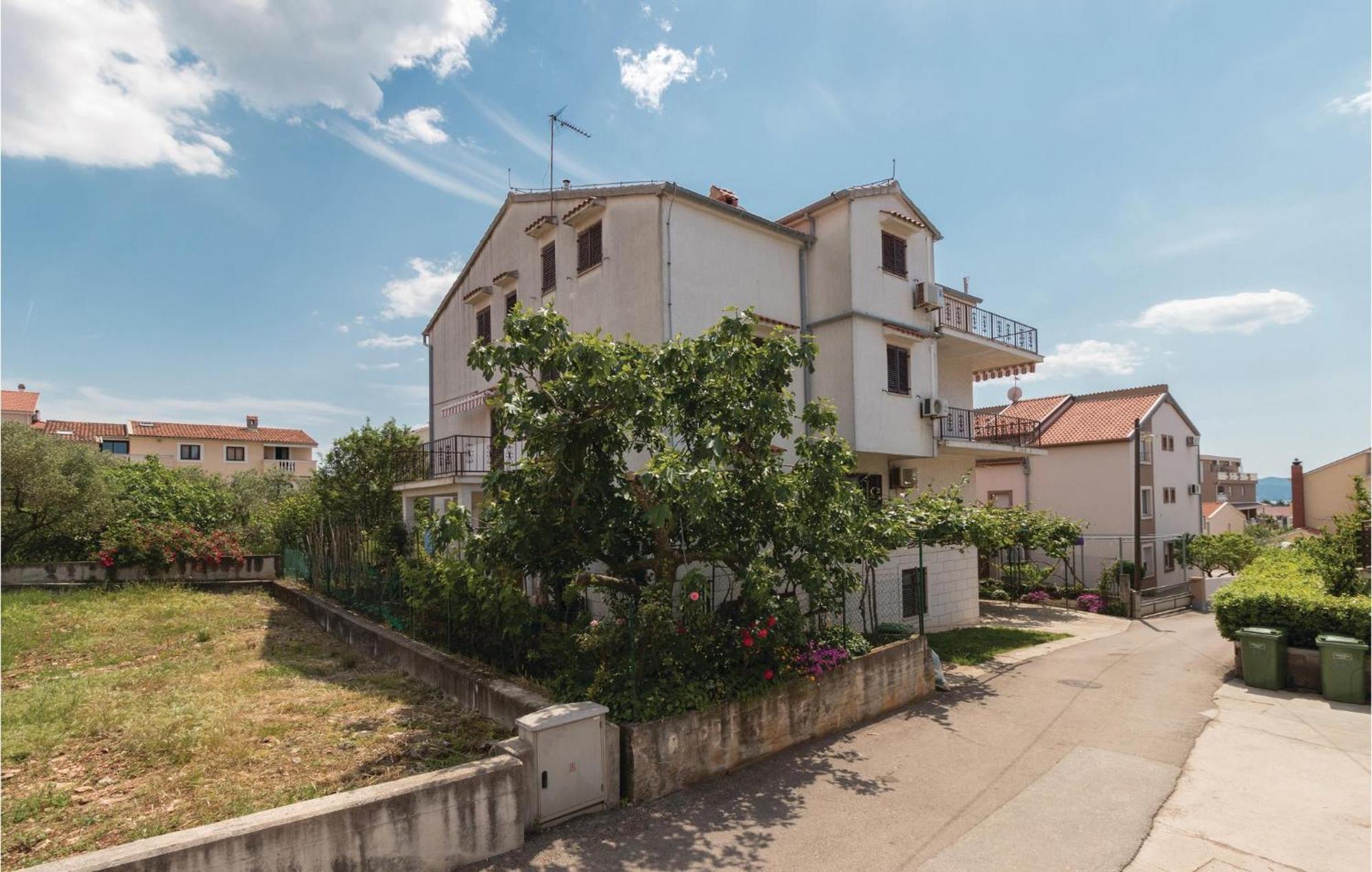Nice Apartment In Zadar With Wifi Exterior photo