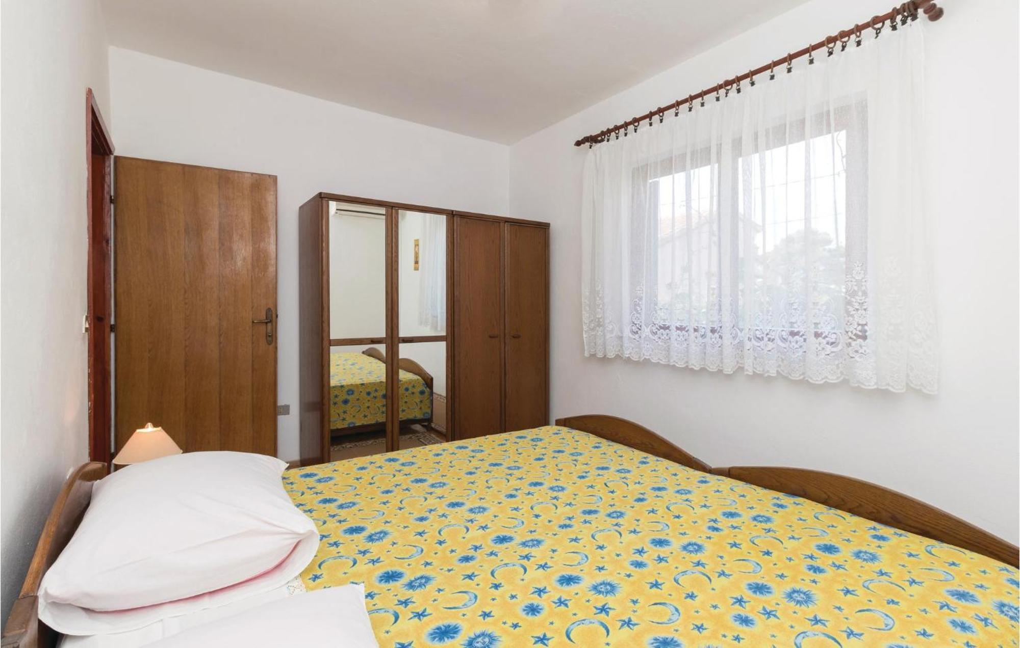 Nice Apartment In Zadar With Wifi Exterior photo
