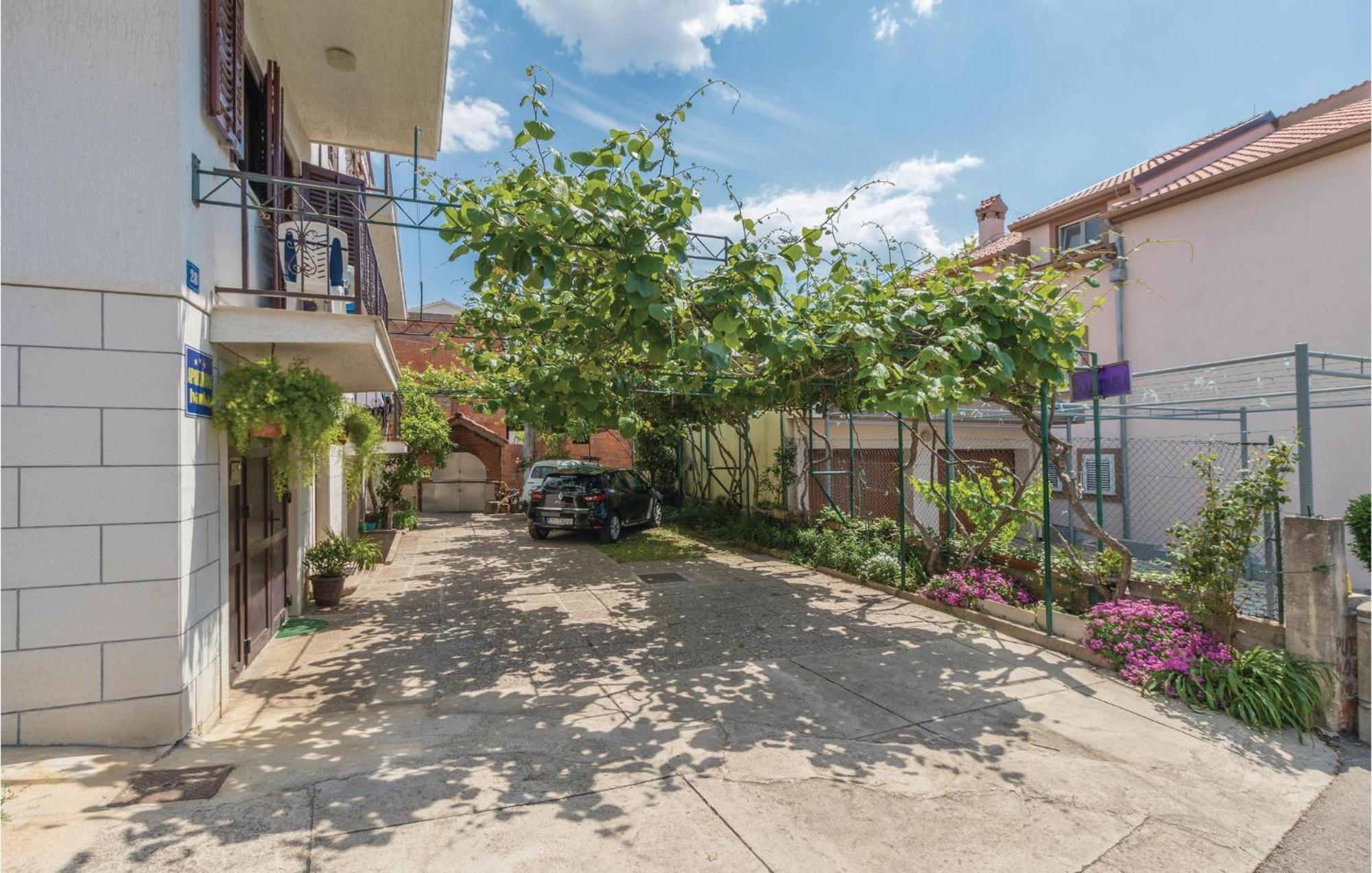 Nice Apartment In Zadar With Wifi Exterior photo